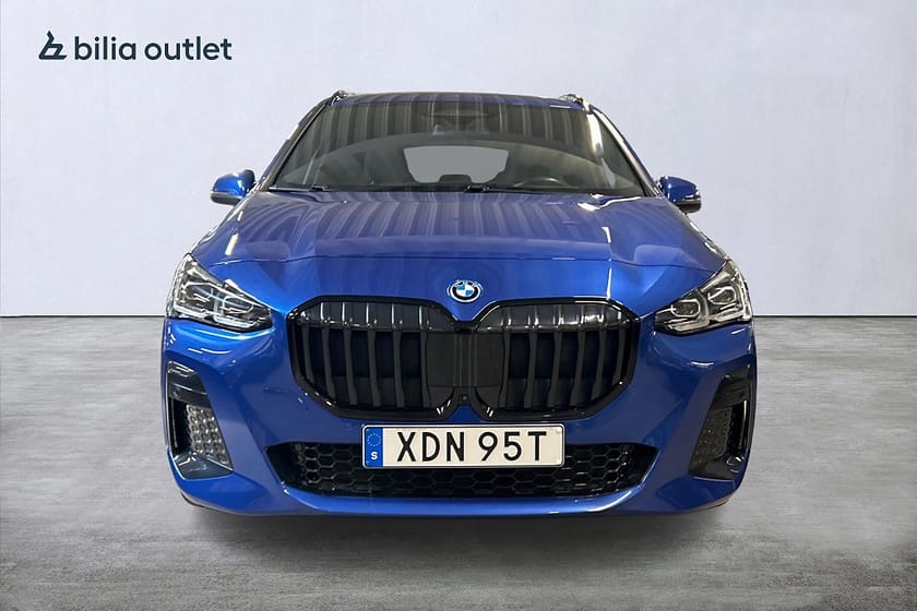Bild 3 av BMW 230e xDrive Active Tourer M Sport 326hk HuD Drag H/K 360°