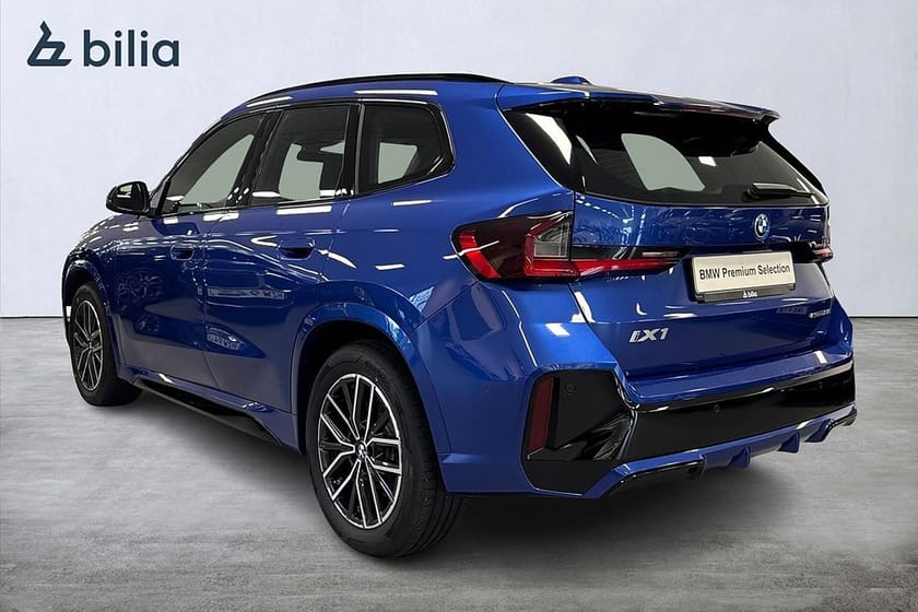 Bild 2 av BMW iX1 eDrive20 eDrive 20 M-sport | H&K | Drag | El-stolar | 360