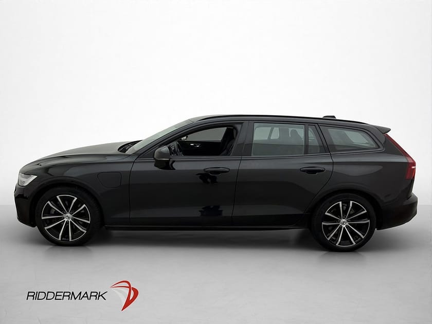 Bild 4 av Volvo V60 T6 350hk AWD Plus Dark Drag Skinn 360° Värmare