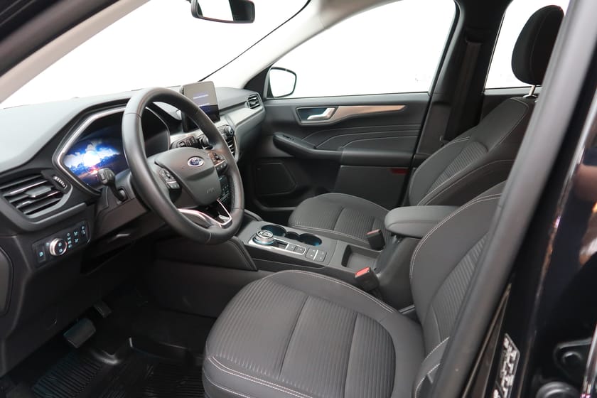 Bild 4 av Ford Kuga Plug-In Hybrid 2.5 225 PHEV Titanium A Business Ed