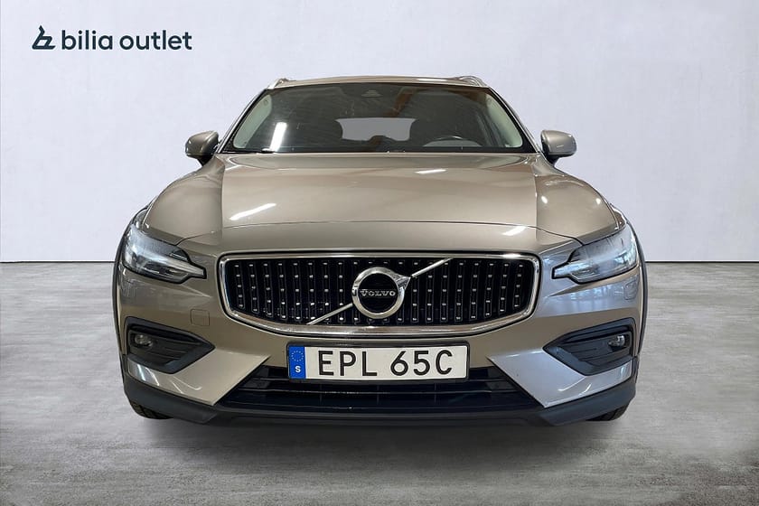 Bild 3 av Volvo V60 Cross Country B4 AWD Advanced SE Harman Kardon / B-Kamera / Keyless