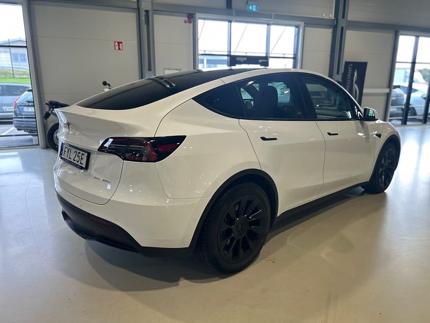 Bild 3 av Tesla Model Y Long Range AWD