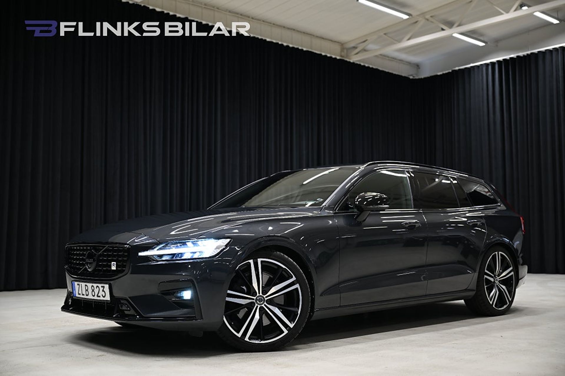 Volvo V60 T5