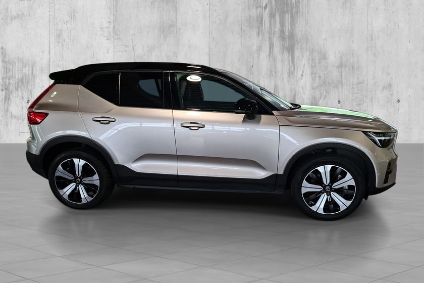 Bilde 4 av Volvo XC40 Recharge Twin motor Ultimate - Hengerfeste/360Kamera/Harman&Kardon