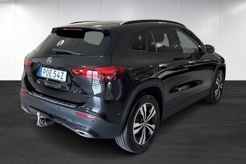 Bild 4 av Mercedes-Benz GLA 250 e / Panorama / Ambient / Drag