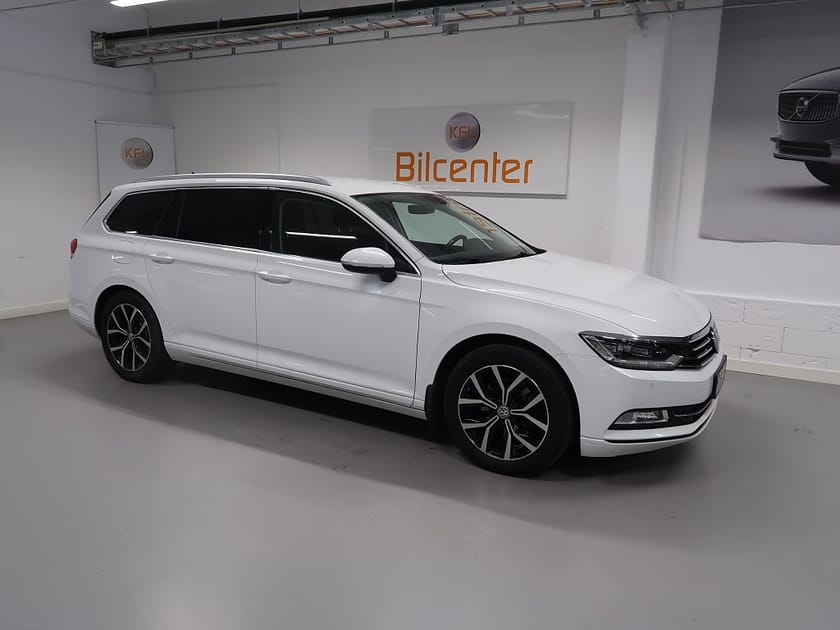 Bild 4 av Volkswagen Passat Sportscombi 2.0 TDI V-Däck ingår Drag-Navi-Kamera-Värmare-CarPlay-R