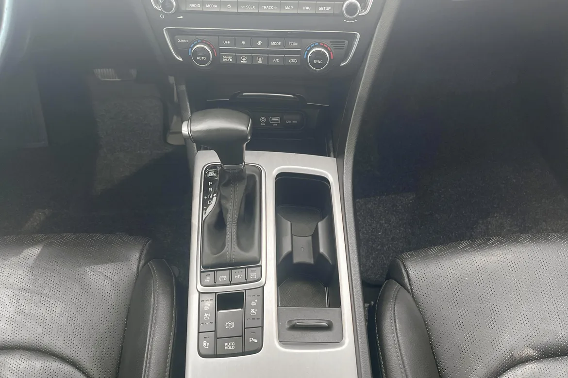 picture of a car