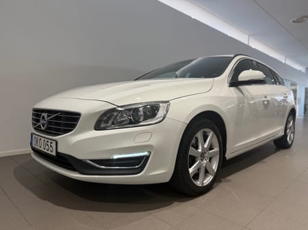 Volvo V60 D3 Business Advanced / Farthållare / Parkeringsensor bak /