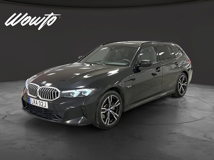 Bild 1 av BMW 330e xDrive Touring 330 292HK M-Sport /Keyless /HiFi /Moms