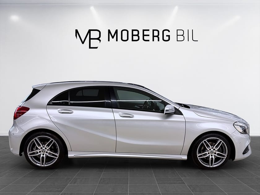 Bild 3 av Mercedes-Benz A 180 d 109hk AMG Line Pano B-Kamera Navi