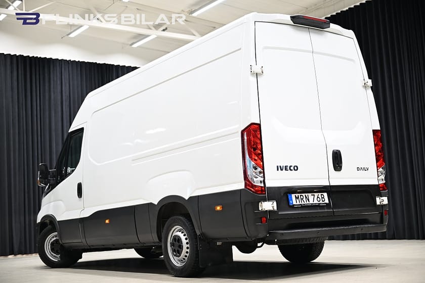 Bild 3 av Iveco Daily 35-140 Van 136HK L3H2 Automat|Dieselvärmare|3.5ton-dragvikt|Lågmil