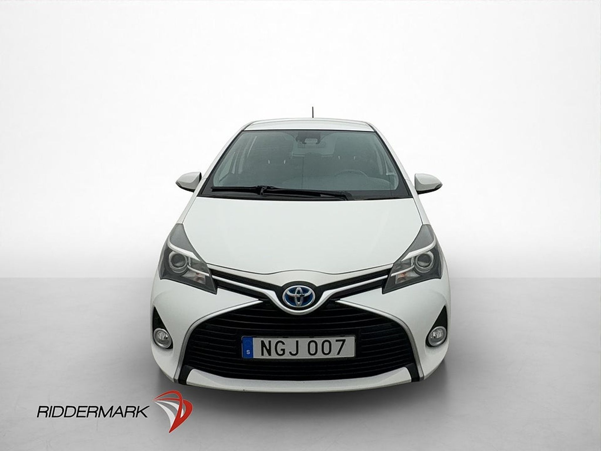 Toyota Yaris 2016, bild 2/10
