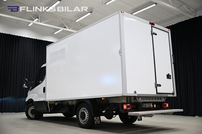 Bild 4 av Iveco Daily 35-140 Chassi Cab 136HK Automat|Kylbil|Nattkyla|Lågmil|EnÄgare|Leasbar