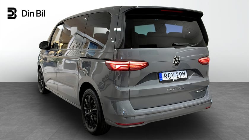 Bild 3 av Volkswagen Multivan eHybrid 4M LIFE HJULBAS: 3124 MM KORT ÖVERHÄNG MOTOR
