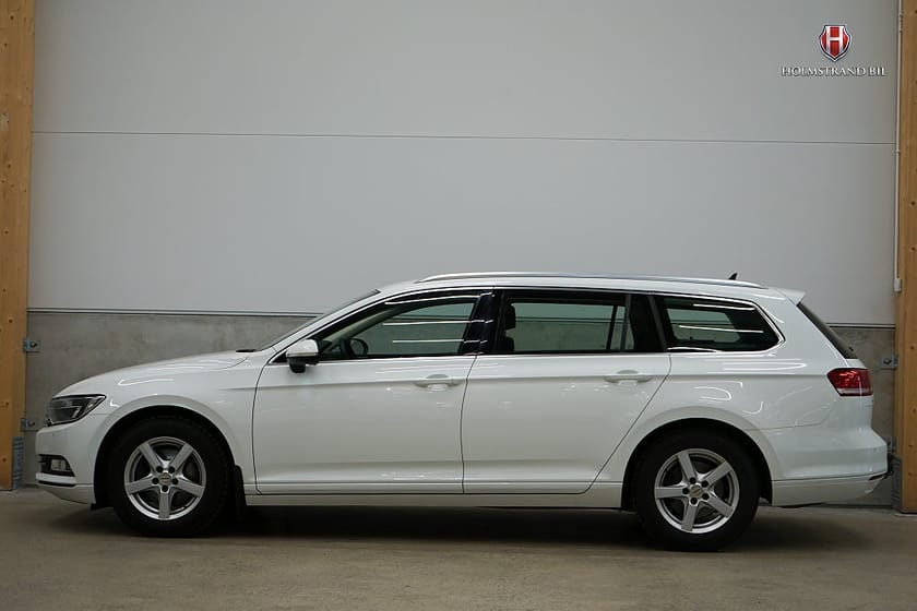 Bild 1 av Volkswagen Passat Sportscombi 1.5 TSI Active Info Drag Kamera Carplay