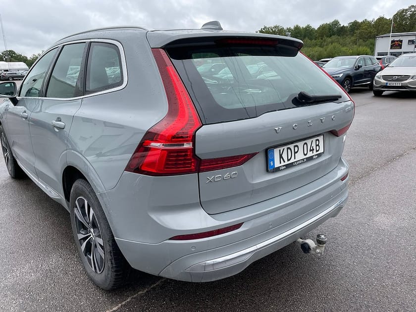 Bild 4 av Volvo XC60 T6 Recharge Core Bright plug in AWD 350HK 4x4 Panorama