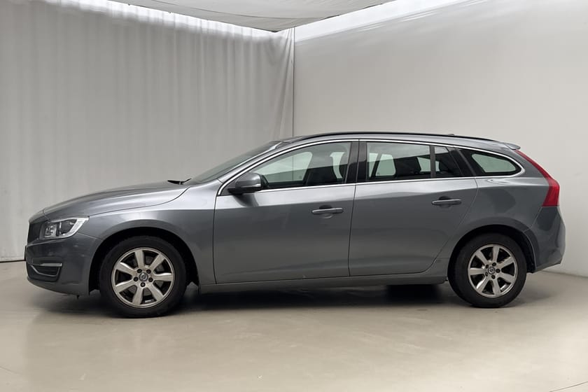Bild 2 av Volvo V60 D4 (190hk) Momentum Drag