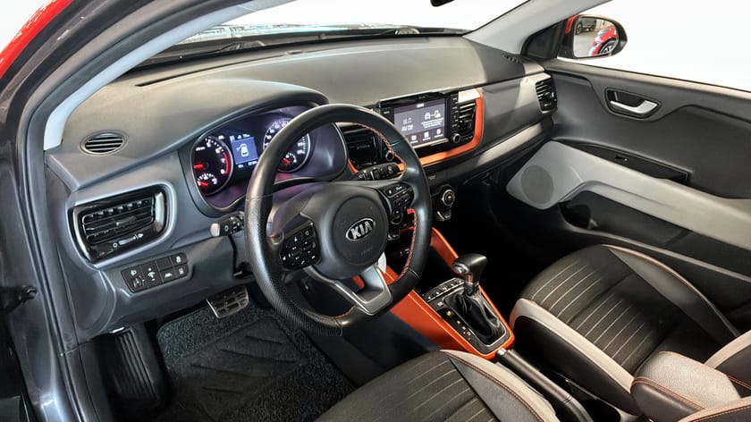 Bild 4 av Kia Stonic 1.0 T-GDI 120hp Advance Plus Nyservad Backkamera Carplay