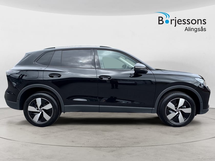 Bild 2 av Volkswagen Tiguan LIFE  TSI 204 HK DSG7 4M