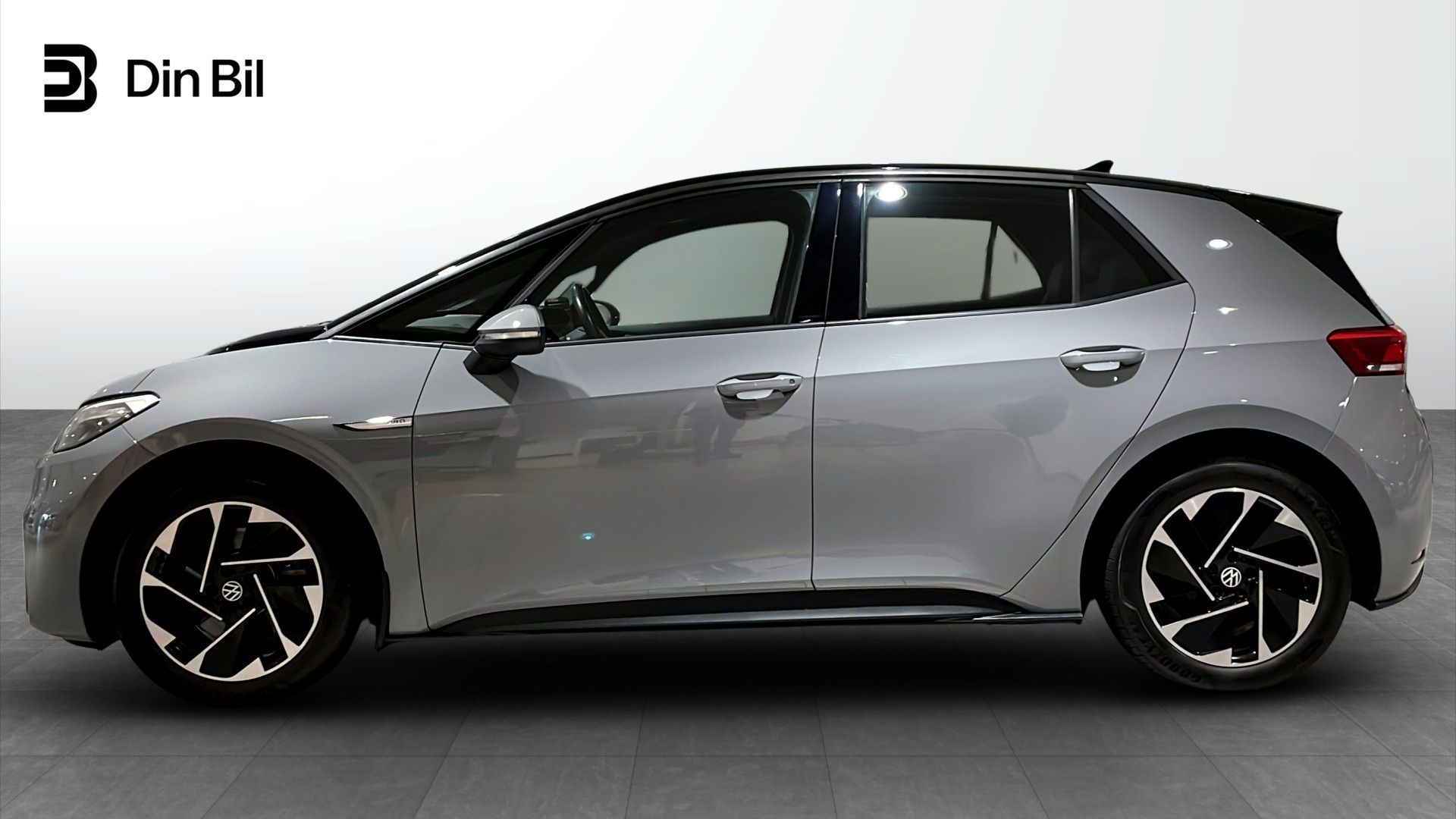 Volkswagen ID.3 Pro Performance 2021, bild 2/10