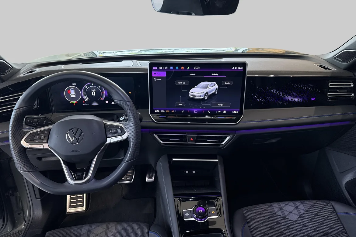 picture of a car