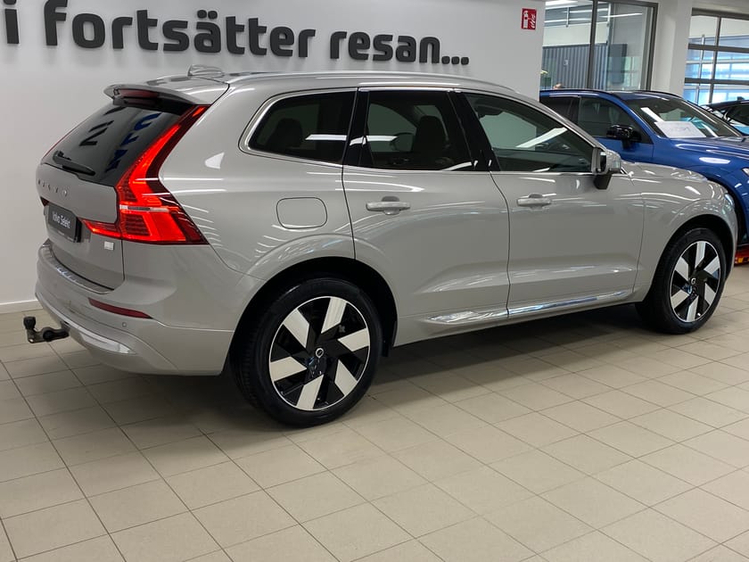 Bild 3 av Volvo XC60 Recharge T6 II Core Edition