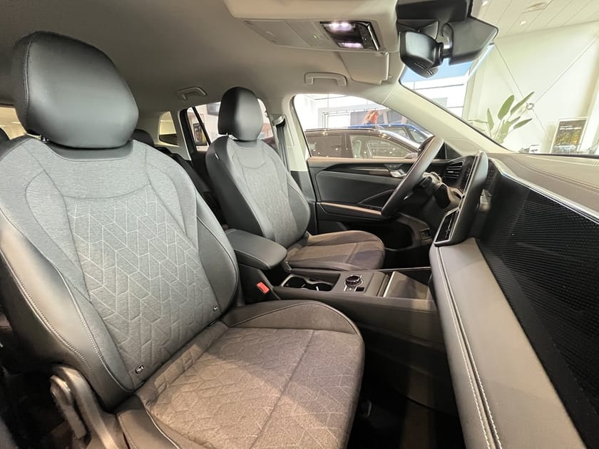 Bild 4 av Volkswagen Tiguan eHybrid Life 204hk Edition, Dragkrok