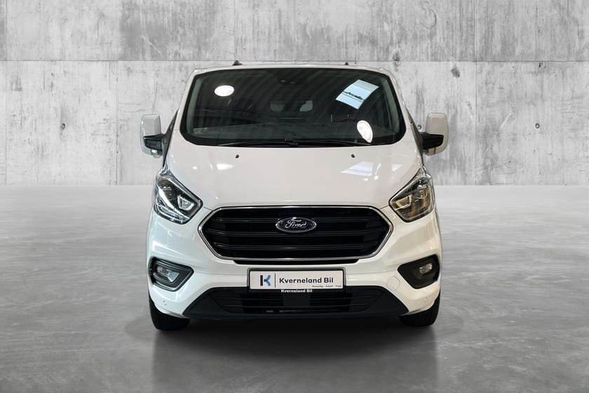 Bilde 2 av Ford Transit Custom 340 2,0 EcoBlue 170hk L1 ACC/R.kam/2x skyvedør/Innredning