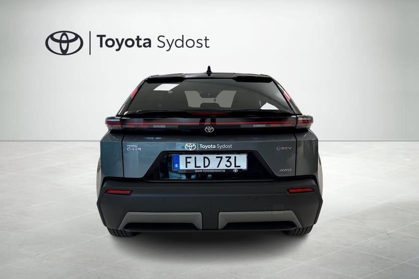 Bild 4 av Toyota C-HR+ Executive AWD Panorama JBL Navigation Rattvärme Backkamera Adaptiv farthållare mm.