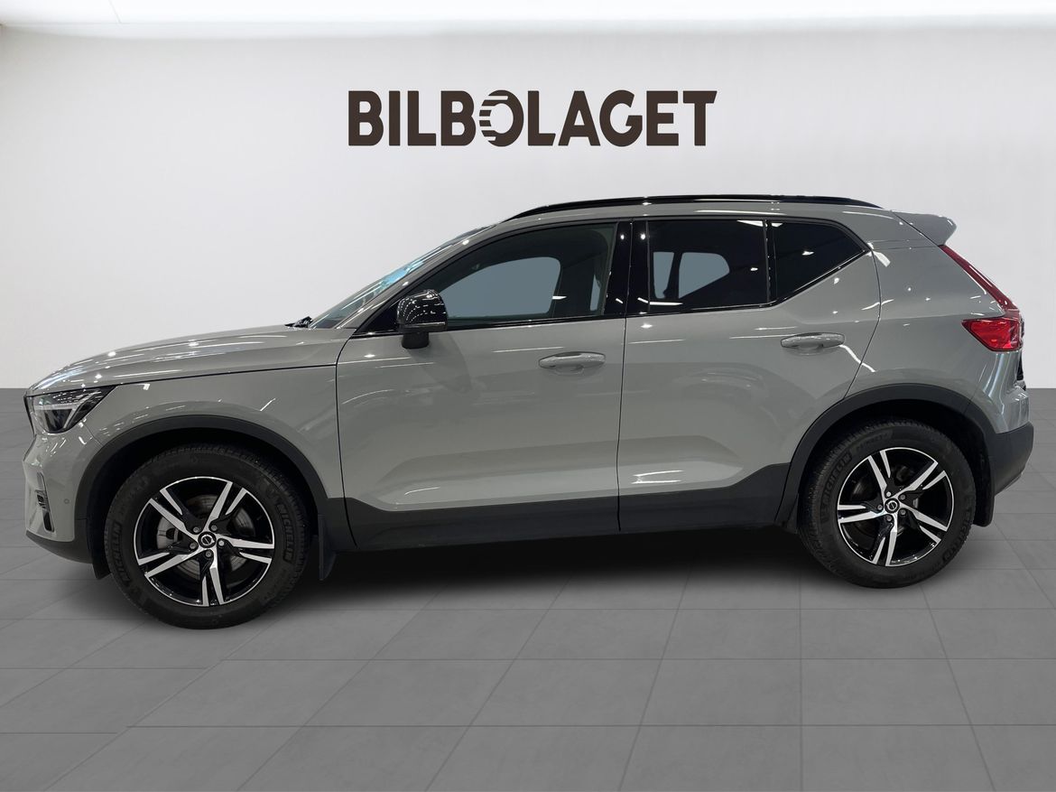 Volvo XC40 2025 - miniatyr 2