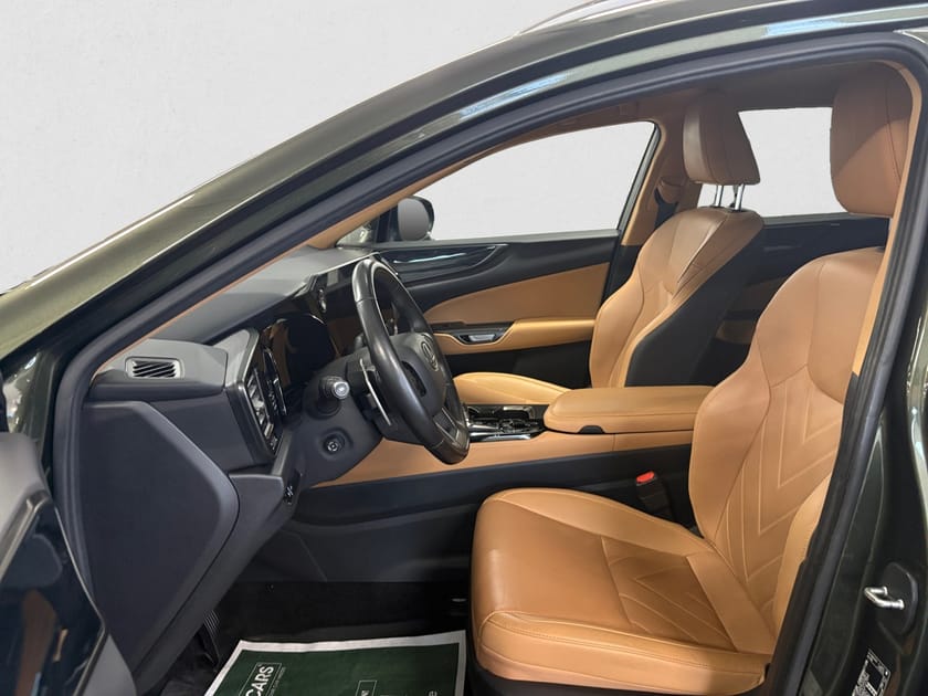 Bild 5 av Lexus NX 350h AWD