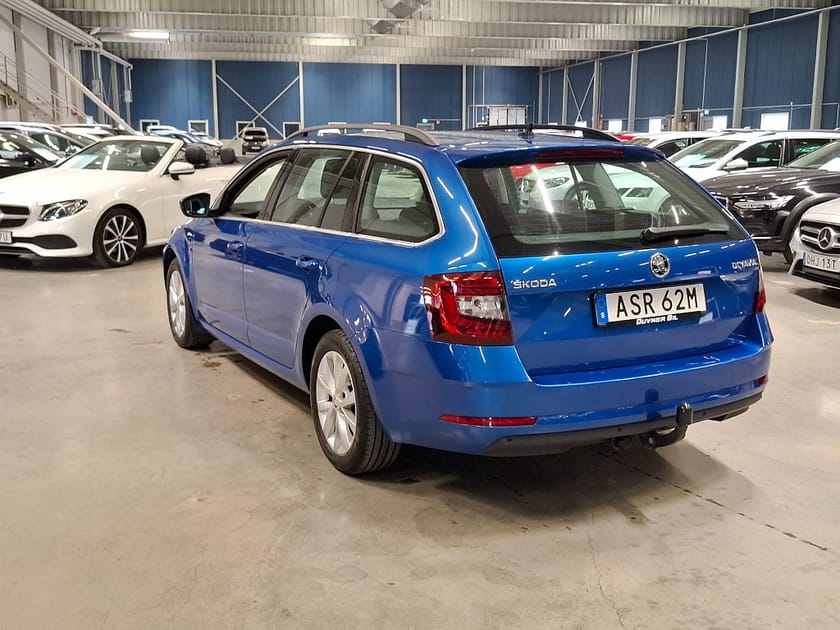 Bild 4 av Škoda Octavia Kombi Skoda 1.0 TSI | Dragkrok | Parkeringsvärmare