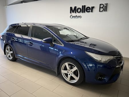 Toyota Avensis Kombi 2,0 152Hk Automat Drag