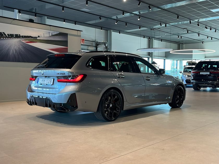 Bild 4 av BMW M340i xDrive Touring M Sport Pro Black Package DA Pro Pano HK
