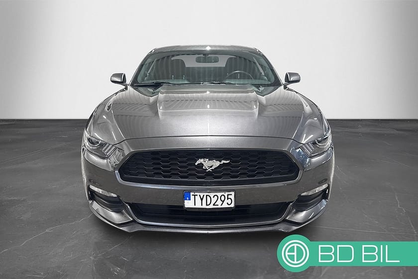 Bild 3 av Ford Mustang V6 CLEAN TITLE GT FÄLGAR SE SKICK