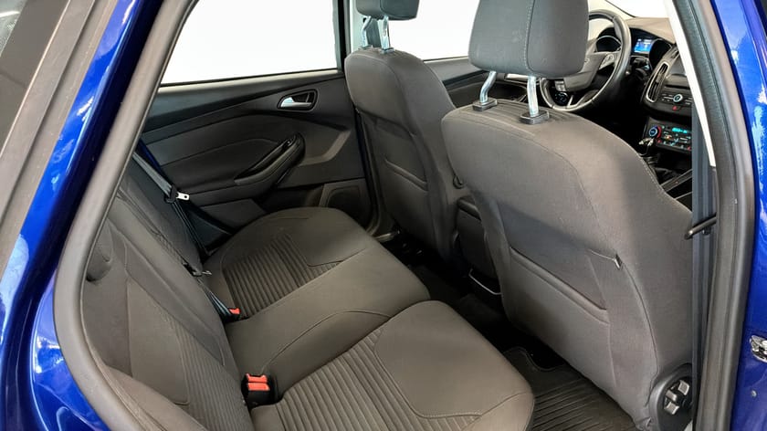 Bild 5 av Ford Focus Kombi 1.0 EcoBoost Manuell, 100hk, nybytt kamrem