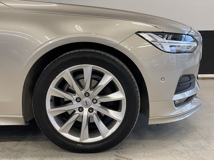 Bild 5 av Volvo S90 D4 Momentum Geartronic 190hk Drag Värmare Nav