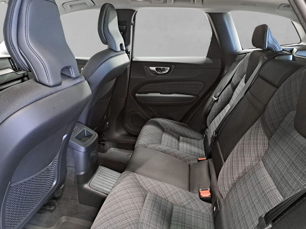 Volvo XC60 2025 - miniatyr 6