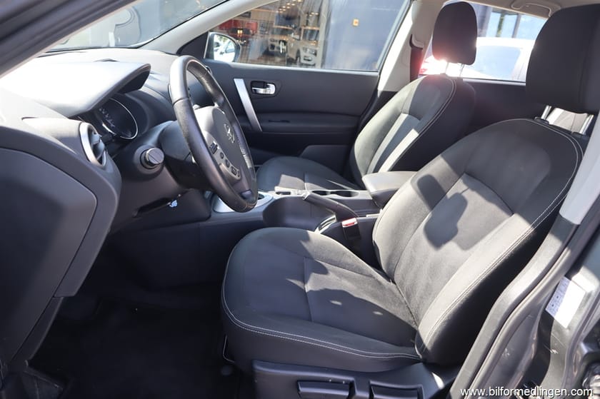 Bild 4 av Nissan Qashqai 1.6 16V FWD 117hk Automat Bluetooth