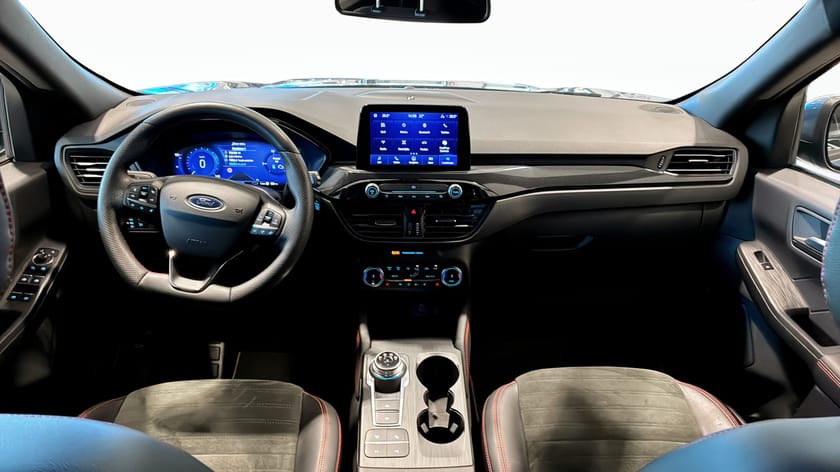 Bild 4 av Ford Kuga Plug-In Hybrid 2023 st line X Phev | Drag|