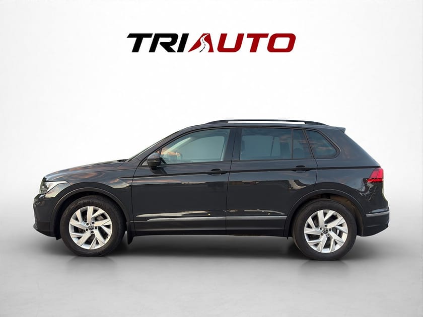 Bild 3 av Volkswagen Tiguan 1.5 TSI Moms P-Värmare Dragkrok Navigation Backkamera