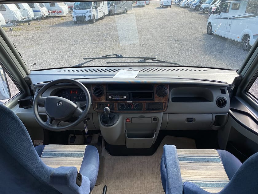 Bild 4 av Adria Mobil Campervan Renault Vision 677 SP