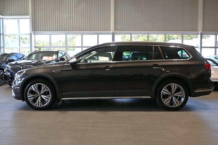 Bild 2 av Volkswagen Passat Alltrack 2.0 TDI DPF SCR 4M Cockpit Navi Drag Värmare