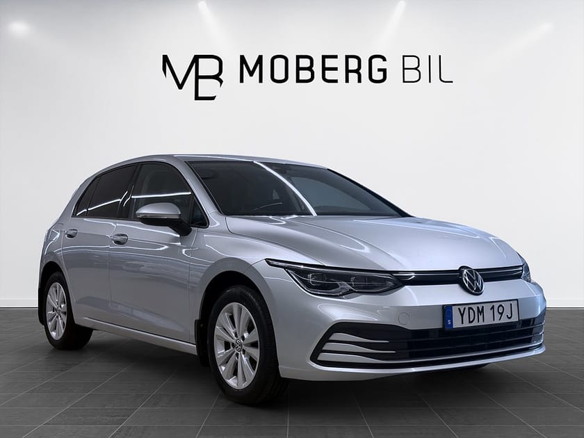 Bild 3 av Volkswagen Golf 1.5 TSI 150hk Base Navi Värmare CarPlay B-Kamera