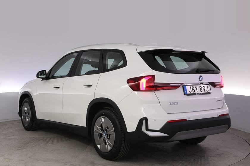 Bild 4 av BMW iX1 xDrive30 Xline Kamera Navi Apple Carplay Led