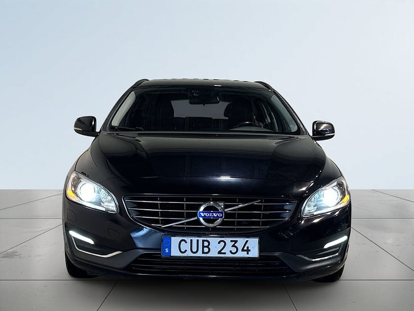 Bild 2 av Volvo V60 D4 AWD Momentum Kamrem Bytt Dvärm Skinn Drag SoV