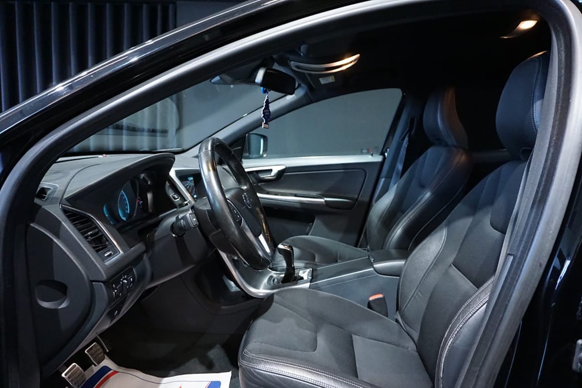 Volvo XC60 2016 - miniatyr 13