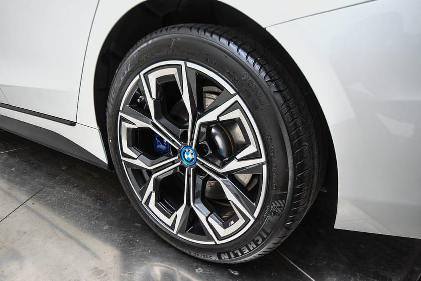 Bilde 2 av BMW i4 M50 xDrive Gran Coupé (basismodell)