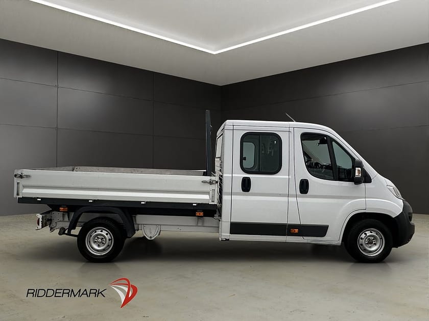 Bild 2 av Fiat Ducato Chassi Double Cab Dubbelhytt FLAKBIL Värm 7-Sits Farthållare Moms