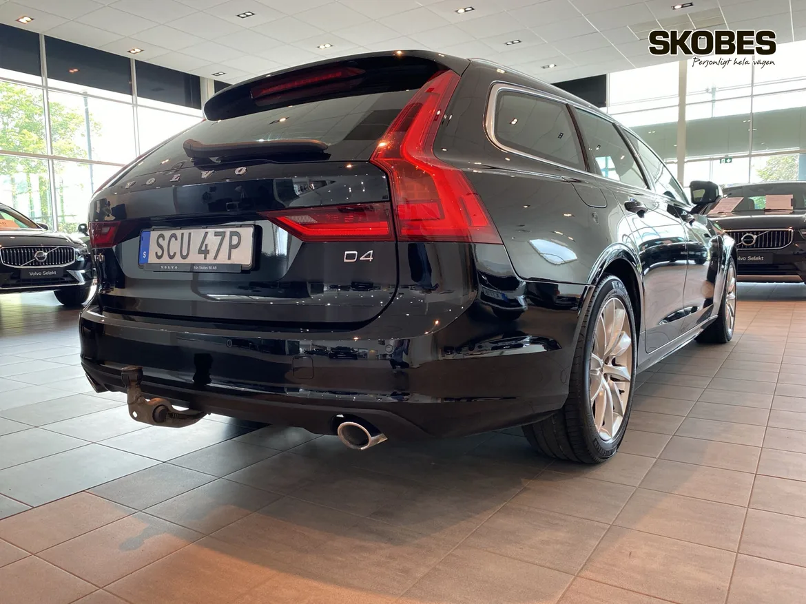 Volvo V90